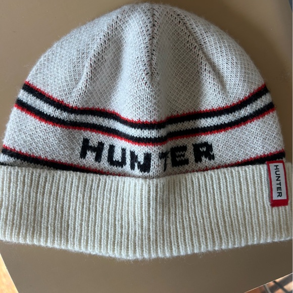 Hunter Hat and Glove Set - Picture 2 of 9